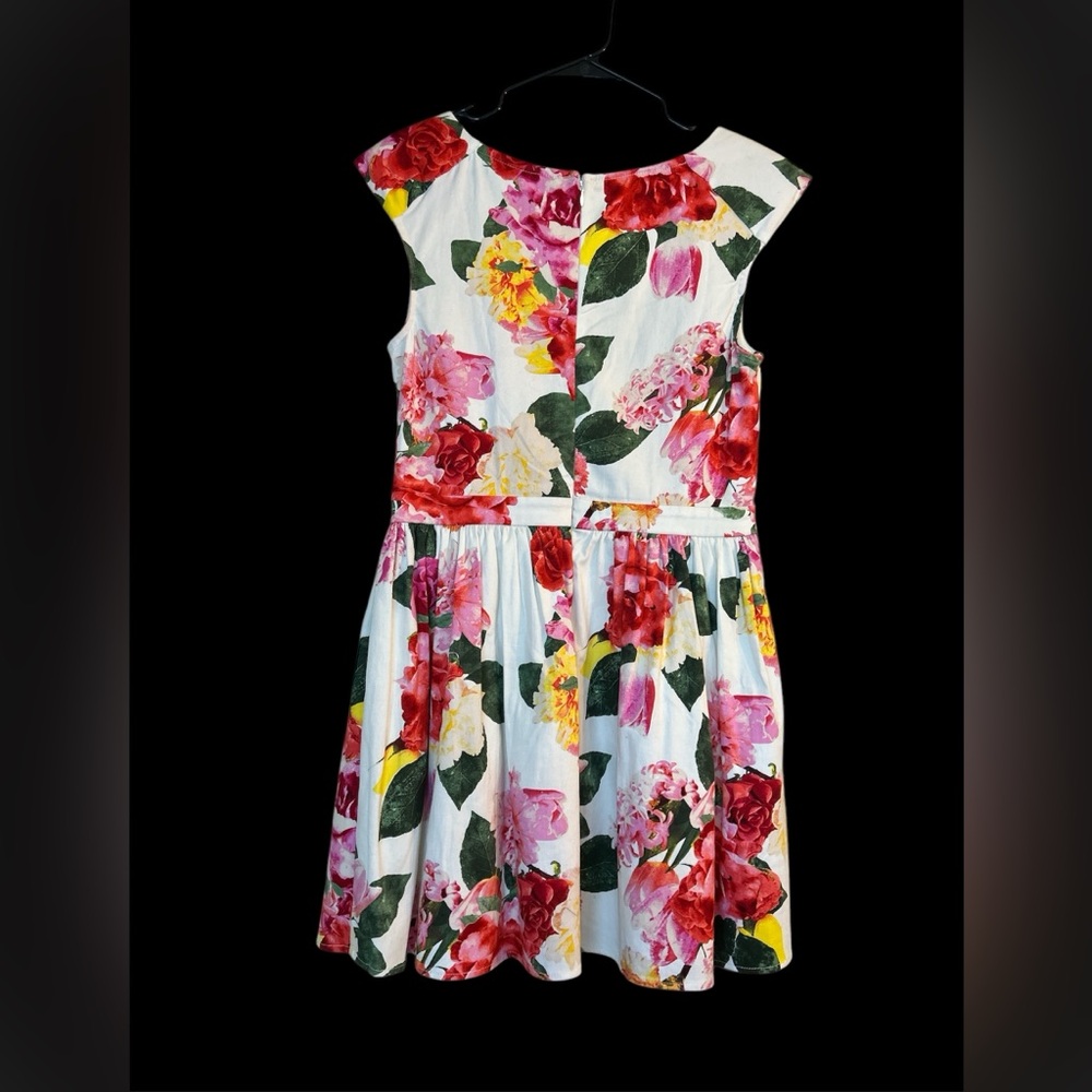 Floral Sleeveless Dress - Picture 2 of 3